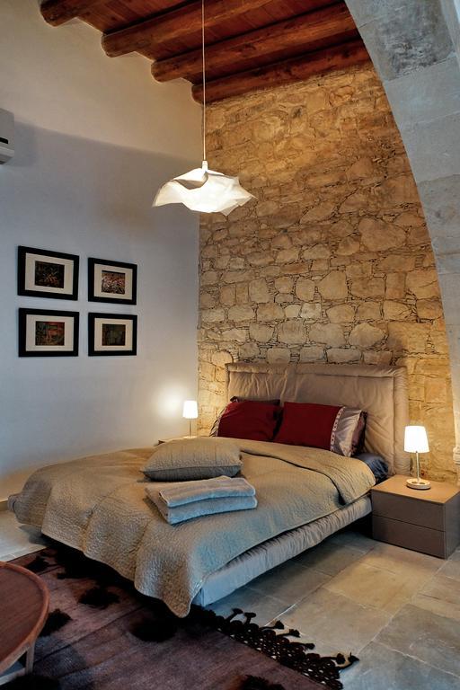 Ipio Suites Country house *